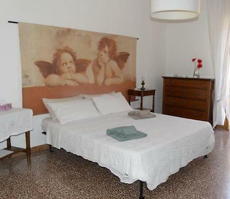 A Casa Di Giancarla Apartment Bologna Bagian luar foto