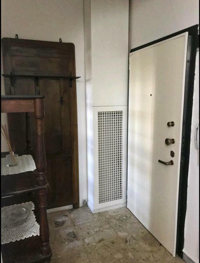 A Casa Di Giancarla Apartment Bologna Bagian luar foto
