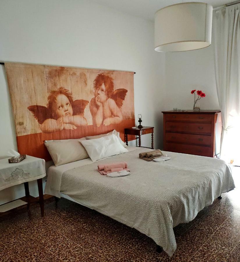 A Casa Di Giancarla Apartment Bologna Bagian luar foto