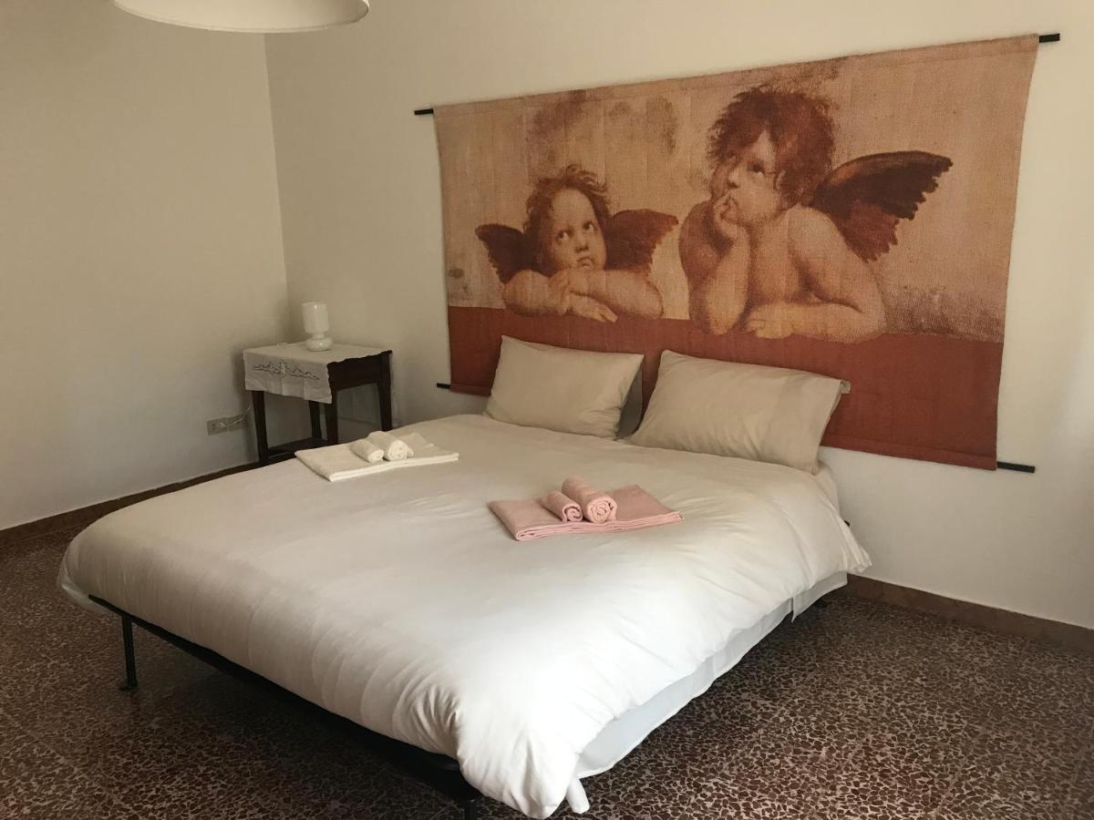 A Casa Di Giancarla Apartment Bologna Bagian luar foto